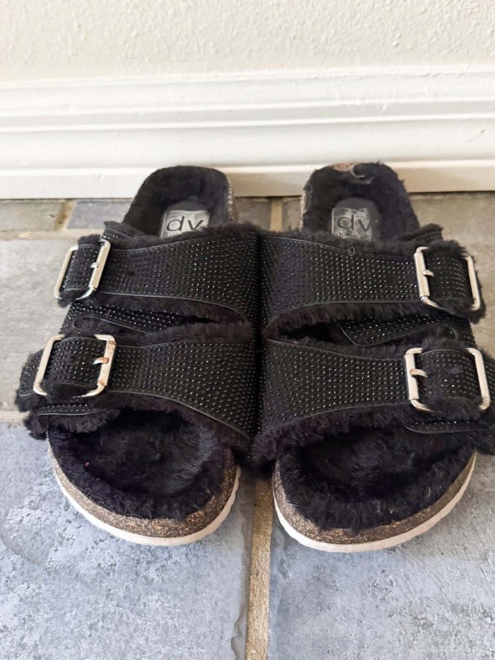 DV Dolce Vita Fuzzy Slide Sandals Womens 8 Black Sherpa Buckle Comfort - Picture 2 of 5